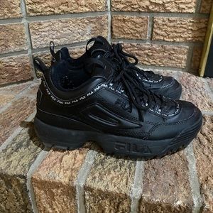 Black fila disruptor II size 6.5